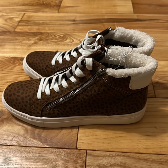 Universal Thread “Tilly” Brown Leopard Print High Tops, Sz 10, New! - Picture 3 of 5